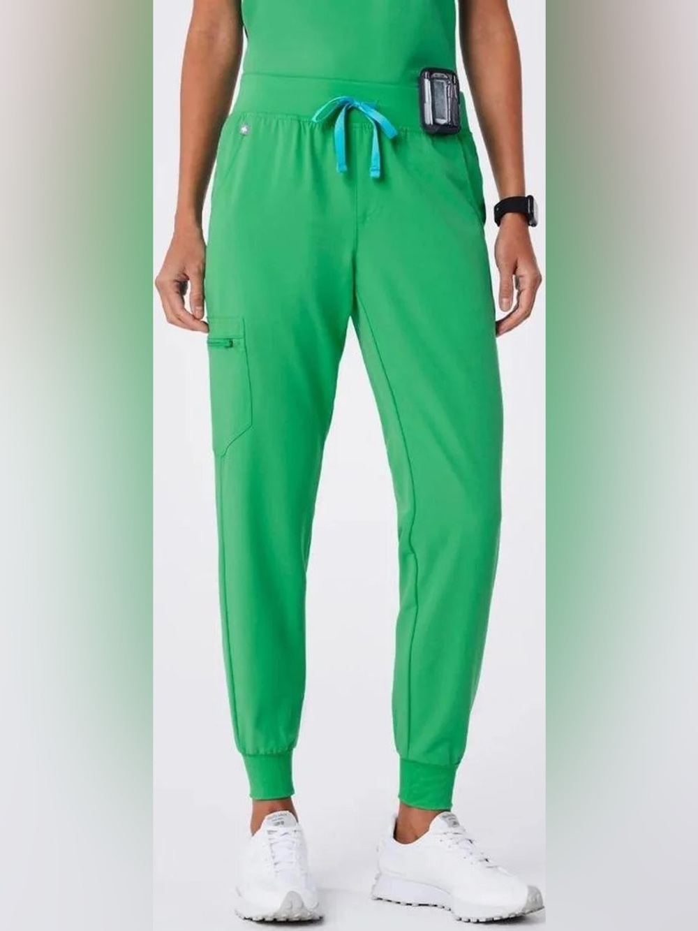 FIGS High Waisted Zamora Scrub Joggers in emerald  with Blue Drawstring